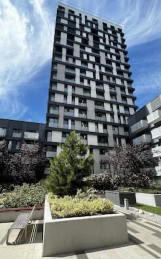 Residence Garden Tower S Balkonem, Garaz Prága Kültér fotó