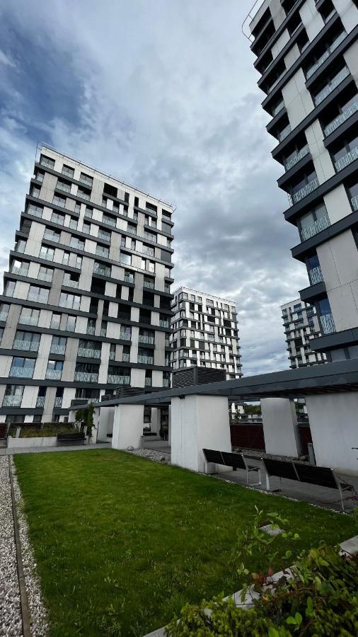 Residence Garden Tower S Balkonem, Garaz Prága Kültér fotó