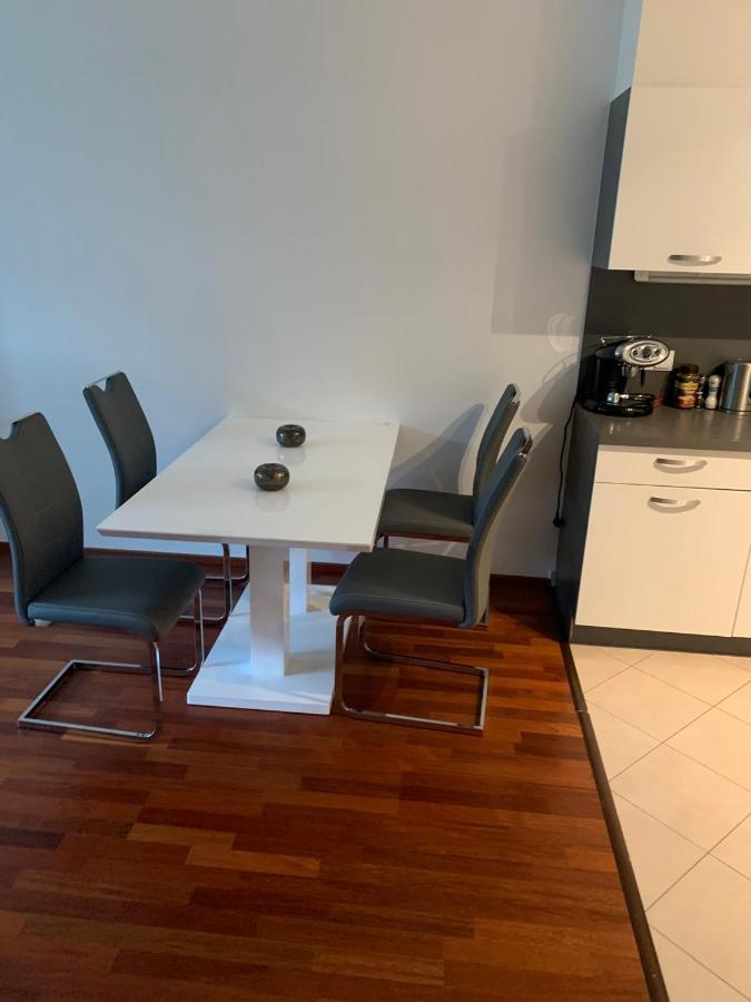Residence Garden Tower S Balkonem, Garaz Prága Kültér fotó